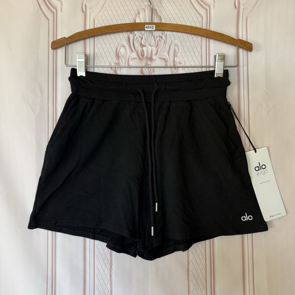 Alo Yoga Dreamy Short Black Women's Size XS NWT Pockets